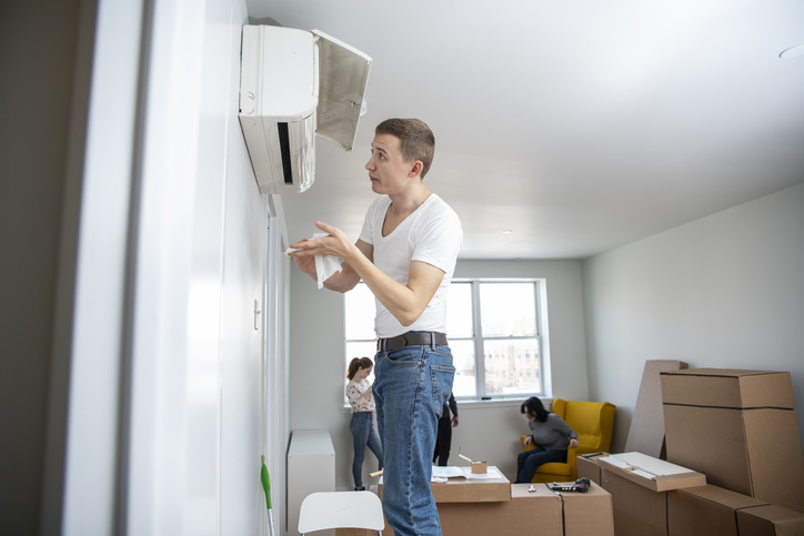 How AC Replacement Reduces the Risk of Mid-Summer Breakdowns