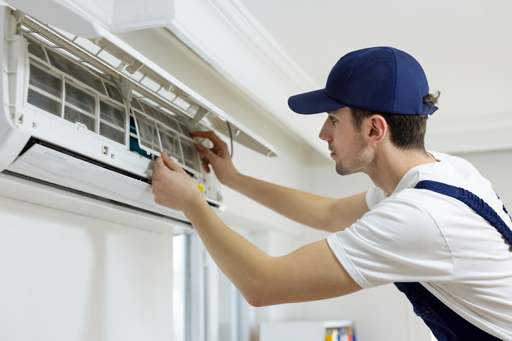 Smart Tips for AC Maintenance to Keep Your System Running Efficiently